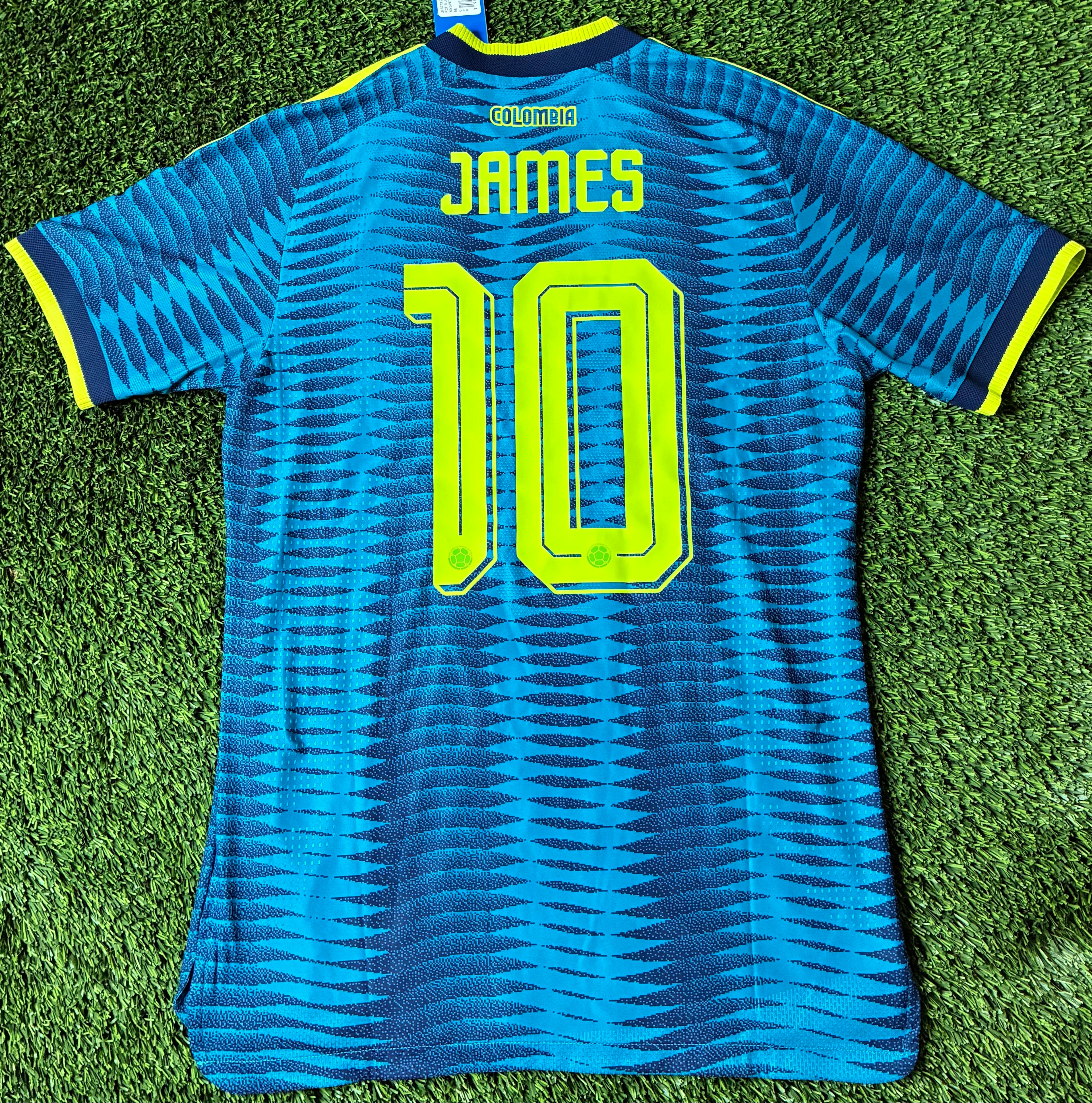 Adidas James #10 Colombia 2026 Away Player Version Size Medium