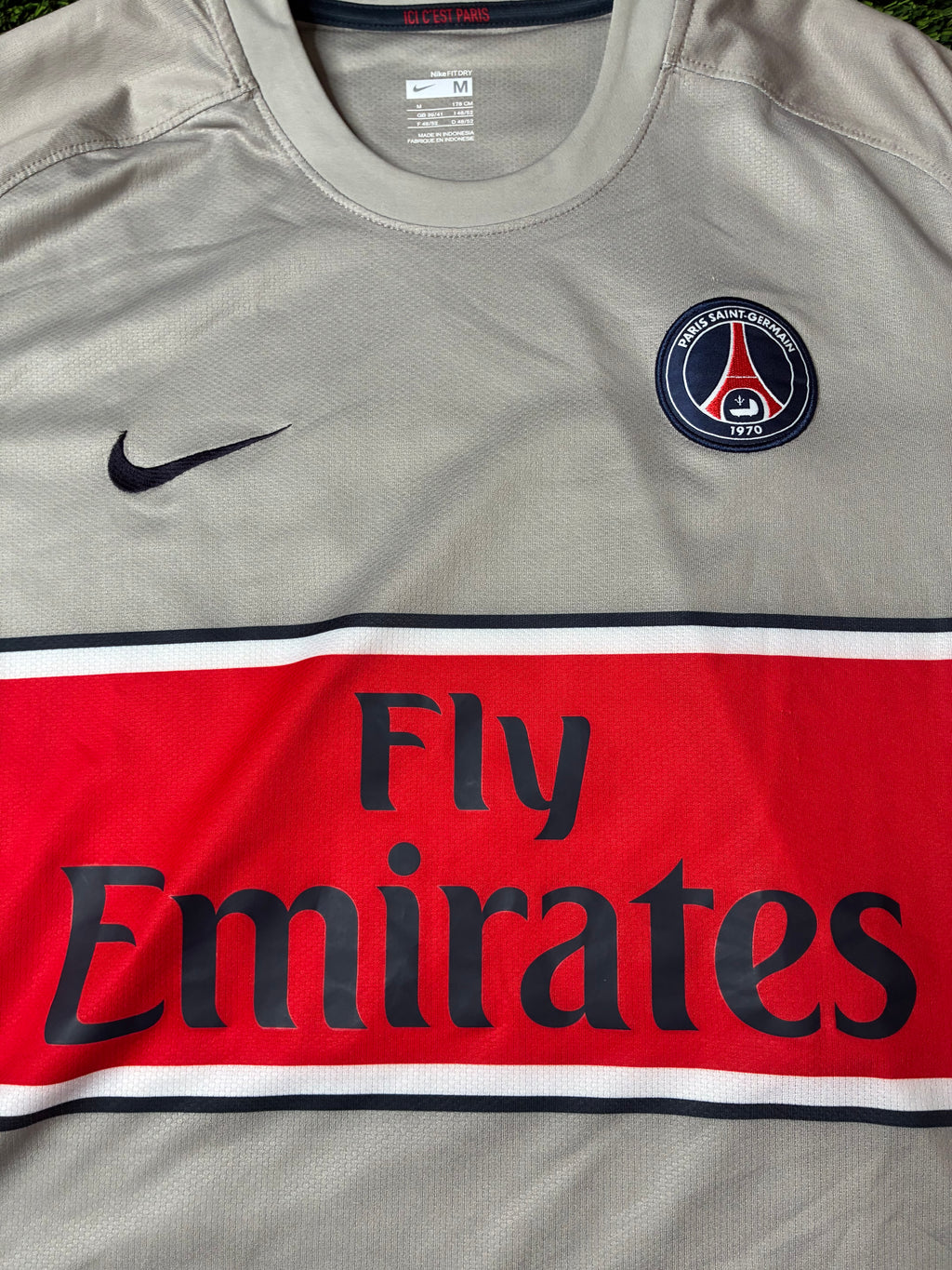 Nike PSG 08/09 Away Jersey Size Men’s Medium