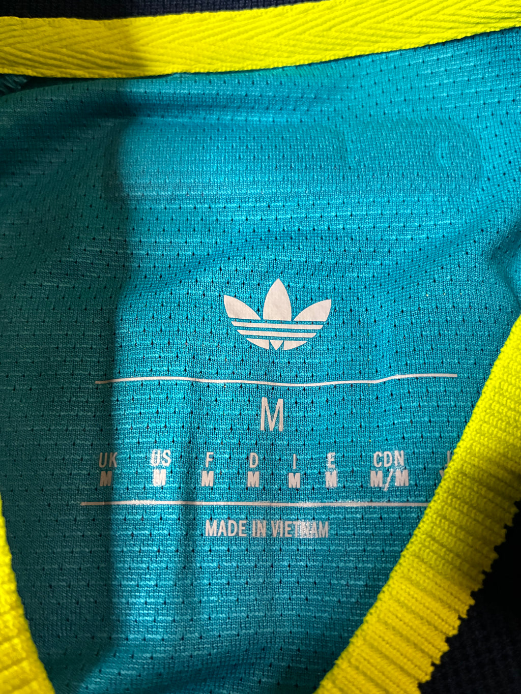 Adidas James #10 Colombia 2026 Away Player Version Size Medium