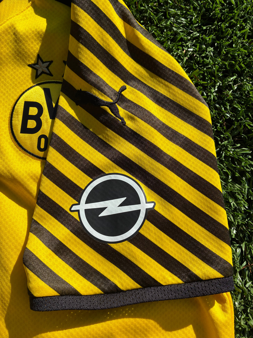 Puma Borussia Dortmund 21/22 Home Jersey Size Youth Large