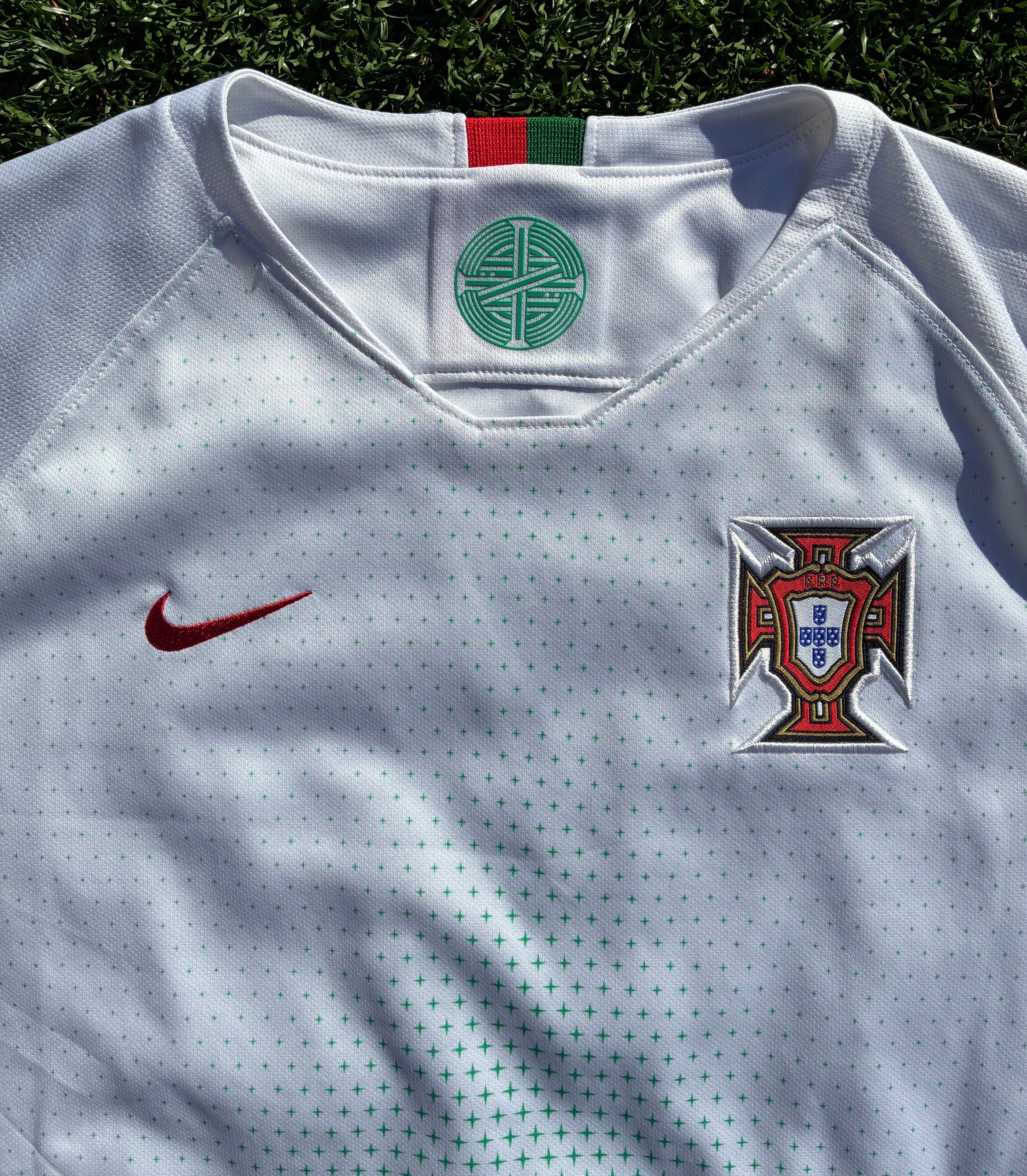 Nike Portugal 18/19 Away Jersey Size Youth Extra Large